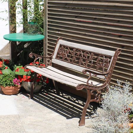 Ferienwohnung Beau T3 *** Pour 2 A 4 Pers Avec Patio Privatif La Couarde-sur-Mer Exterior foto