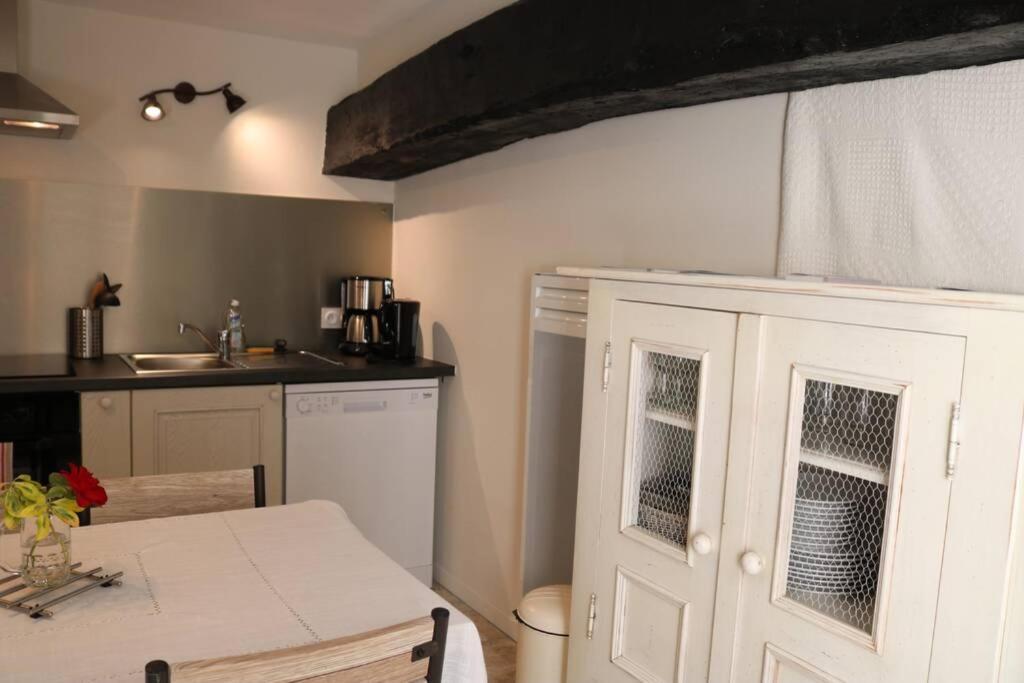 Ferienwohnung Beau T3 *** Pour 2 A 4 Pers Avec Patio Privatif La Couarde-sur-Mer Exterior foto