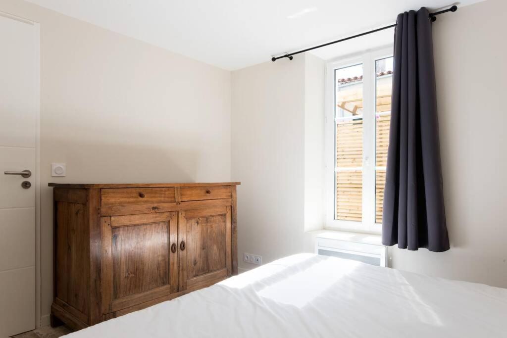 Ferienwohnung Beau T3 *** Pour 2 A 4 Pers Avec Patio Privatif La Couarde-sur-Mer Exterior foto