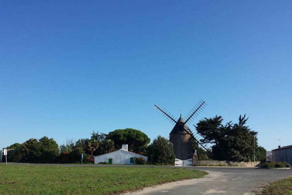 Ferienwohnung Beau T3 *** Pour 2 A 4 Pers Avec Patio Privatif La Couarde-sur-Mer Exterior foto